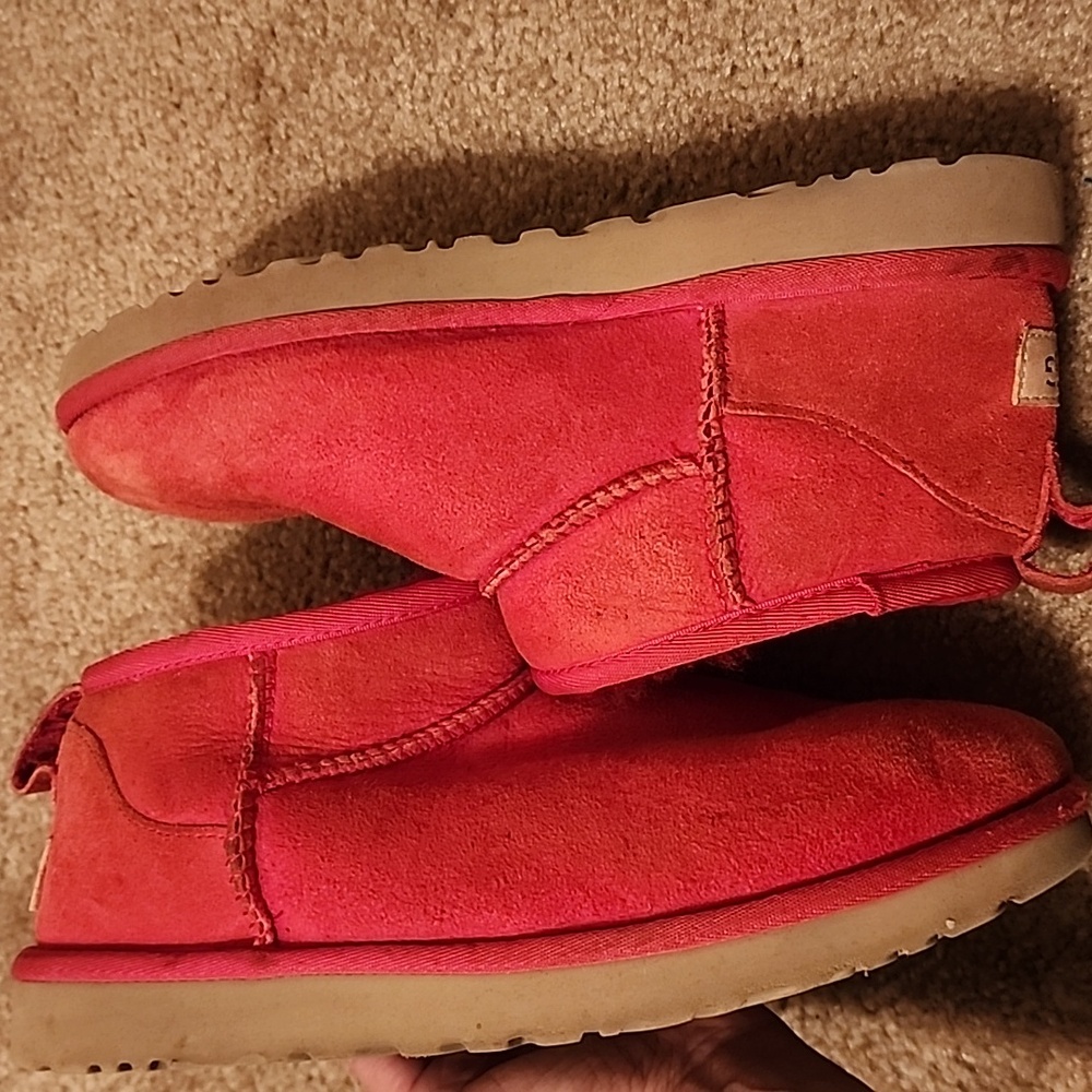 UGG Classic Ultra Mini Boots - Picture 14 of 16